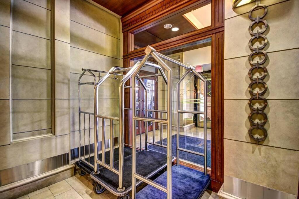 Chase Penthouse At 39 West Baltimore Inner Harbor Convention Center Free Indoor Parking One And Two Bedrooms Esterno foto
