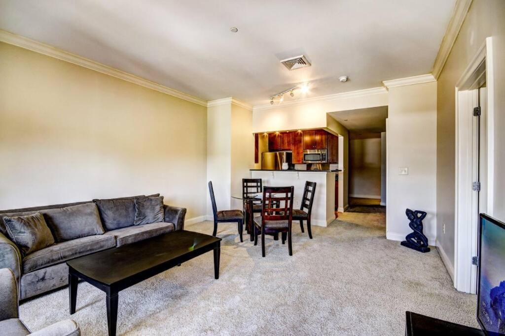 Chase Penthouse At 39 West Baltimore Inner Harbor Convention Center Free Indoor Parking One And Two Bedrooms Esterno foto
