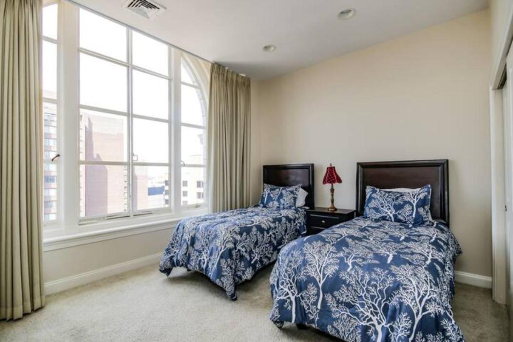 Chase Penthouse At 39 West Baltimore Inner Harbor Convention Center Free Indoor Parking One And Two Bedrooms Esterno foto
