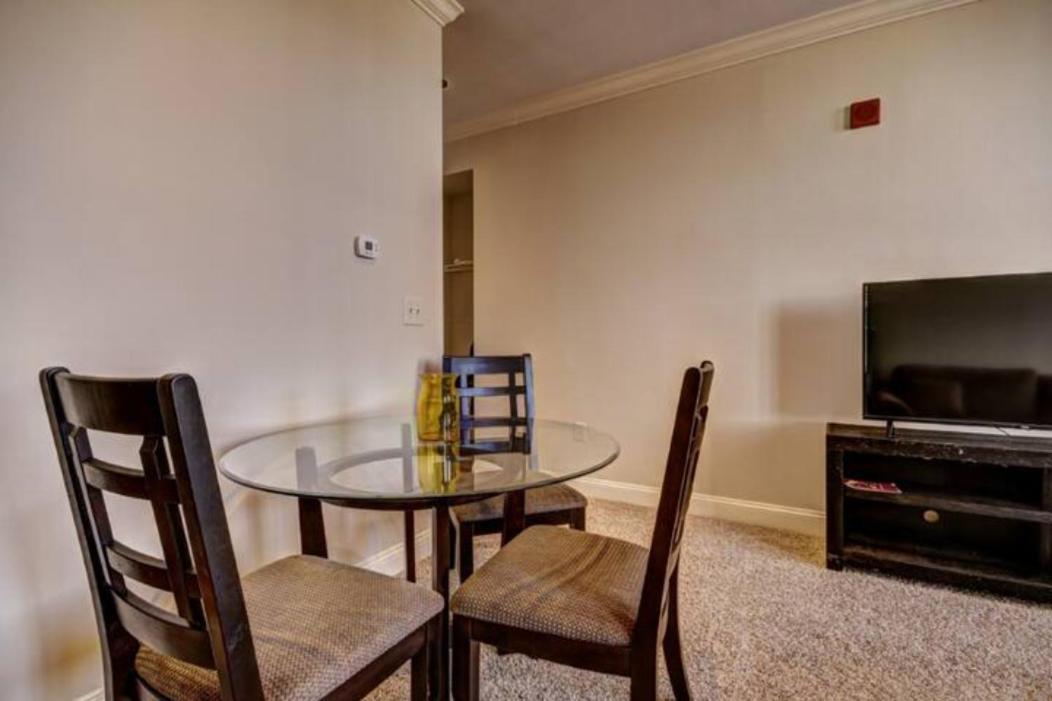 Chase Penthouse At 39 West Baltimore Inner Harbor Convention Center Free Indoor Parking One And Two Bedrooms Esterno foto